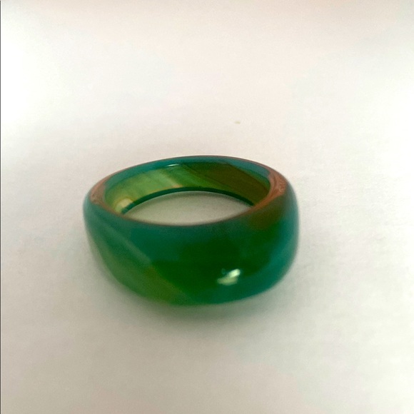 Jewelry - Elegant Green Ring